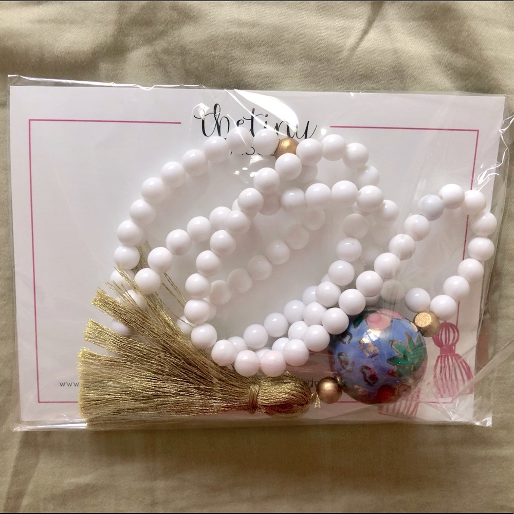 NWT The Tiny Tassel Pinkney Tassel Necklace 📿